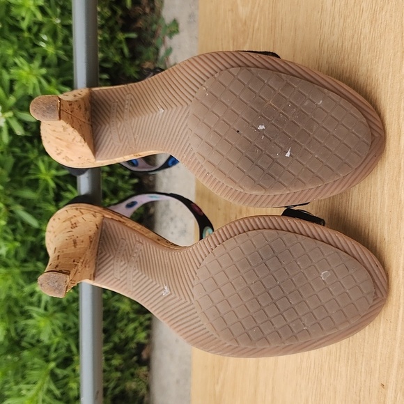 Marc Jacobs Multicolored Grommet Cork Sandal Heels Size 6 - Picture 5 of 13